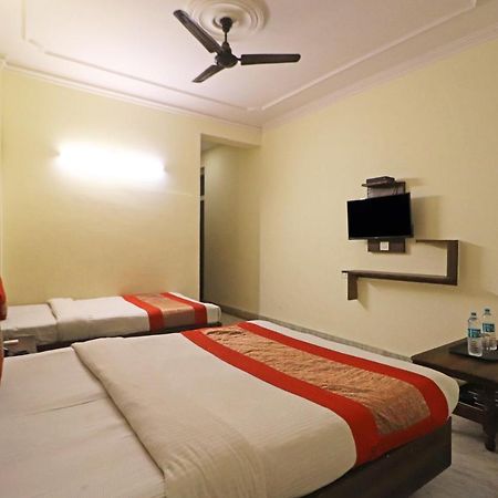 Silver Shine New Delhi - Comfort Stay Экстерьер фото